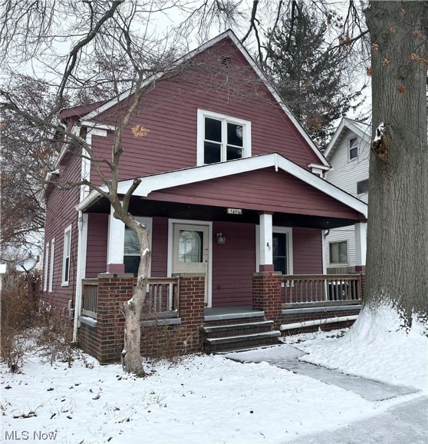 Welcome to 7202 Camden.  This property presents a unique opportunity for first time home buyers and investors looking to increase their rental portfolio. New carpet, tile and fresh paint throughout. Schedule a tour today.