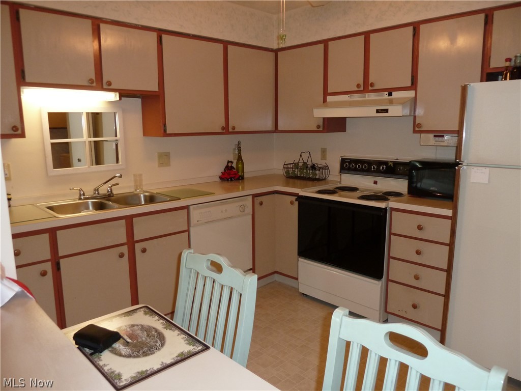 Cherry Ridge Condo - Residential