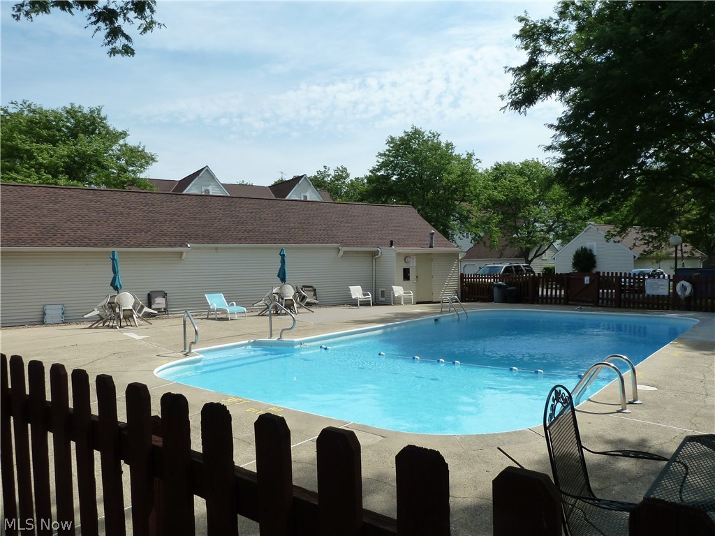 Cherry Ridge Condo - Residential