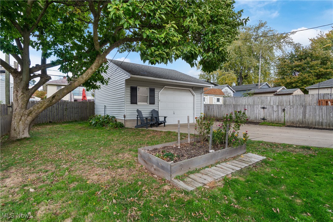 BEVERLY PK LOT 426 - Residential