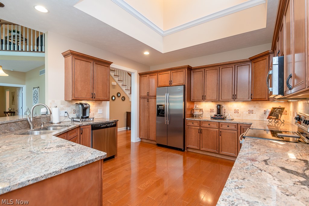 Legacy Pointe 05 Condos - Residential