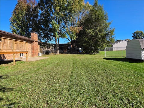 Tiny photo for 25 Crystal Avenue, Williamstown, WV 26187 (MLS # 5254823)