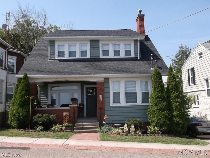Unbelievable view of the Ohio and Muskingum Rivers. Home offers all of its beautiful restored history... hardwood floors,high ceilings with crown molding,french doors,screened in back porch... along with all the modern frills.. Maple Cabinets w/Corian counter tops,new windows,new roof,new gutters,soffit and Fascia,updated baths,fresh paint,new hot water heater. Full walkout basement is a complete second living quarters.Tons of space with private backyard.All this overlooking one of the best views of Historic Marietta.Its a True GEM.  Elem: Harmar Elementary School  Elem/Bus: Y  JrHigh: Marietta Middle School School  JrHigh/Bus: Y  High: Marietta High School  High/Bus: Y  Fire: CIT  Police: CTY  PossFreeGas: N  ;SQFT=Fin L1:902, Fin L2:902, Fin Bsmt:902, Fin Above:1804, Fin Total:2706, Unfin Above:0;PRKG= Off Street, Parking Pad, On Street