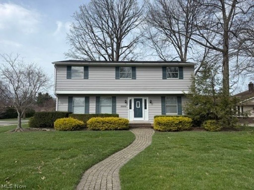 Photo of 26958 Hyannisport Drive, North Olmsted, OH 44070 (MLS # 5204426)