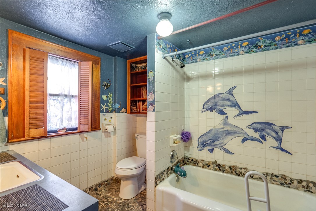 Mcnamaras Shannonside - Residential