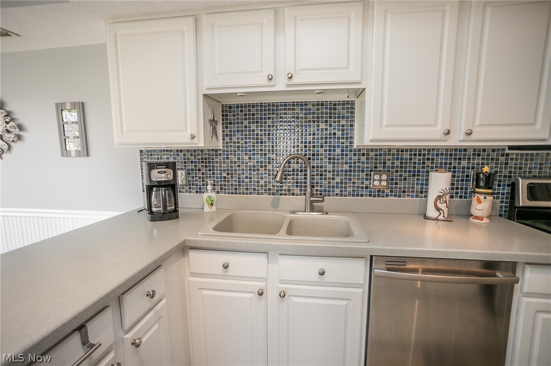 Edgebrook Condo - Residential