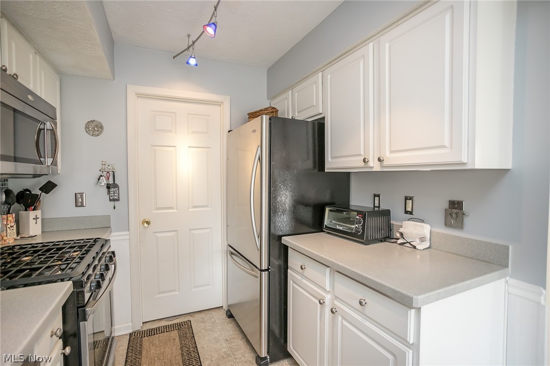 Edgebrook Condo - Residential