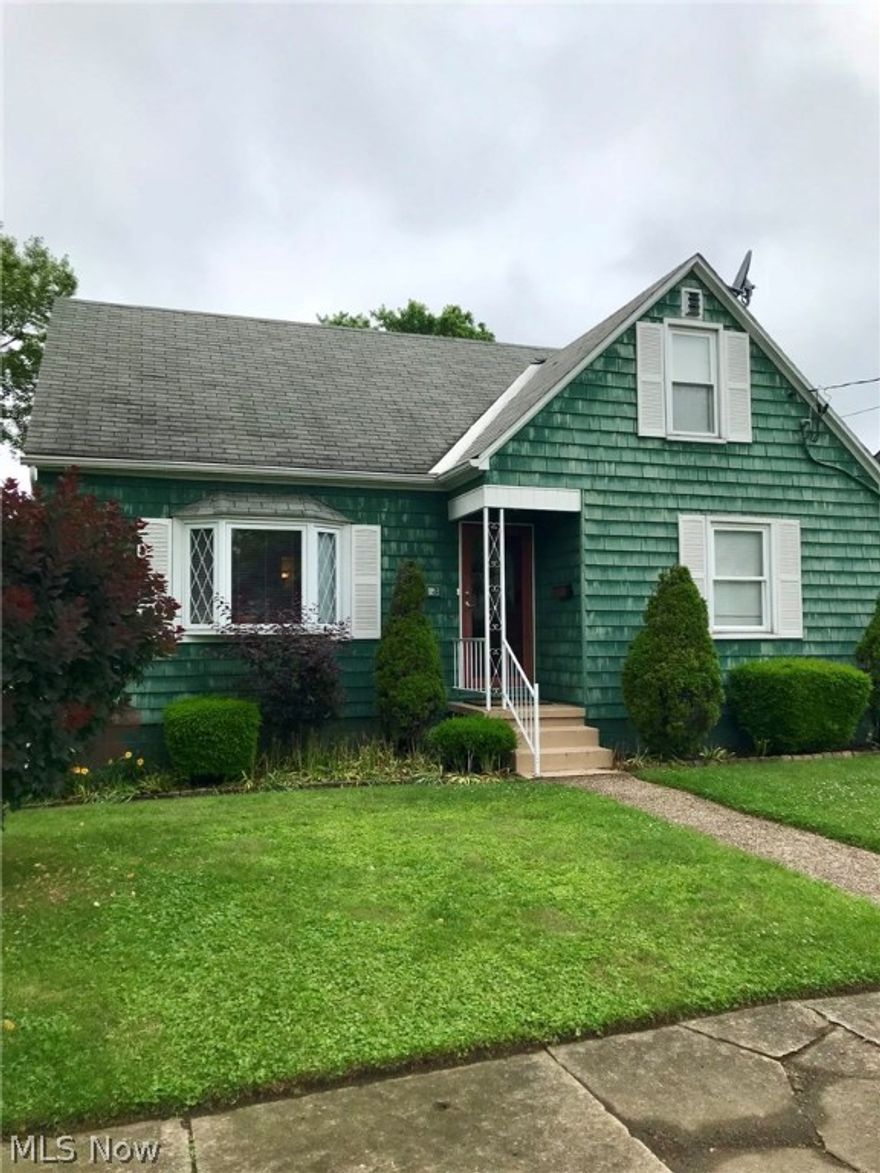 This adorable 3 BR, 1.5BA Cape Cod has been updated with refinished hardwood floors, fresh paint, stainless steel appliances, a 6’ fence and new plush rec room carpet. The owners added interior French drains and a sump pump for a dry basement. Extra shower & toilet in basement. The huge sunroom is a major plus for indoor/outdoor entertaining.