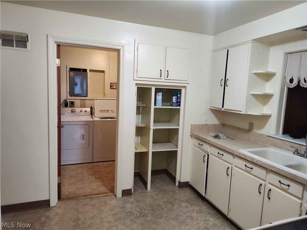 Holmes Trlife Estate - Residential