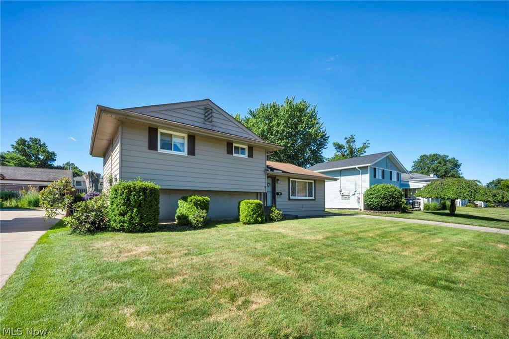 Photo of 14121 Donald Drive, Brook Park, OH 44142 (MLS # 5222525)