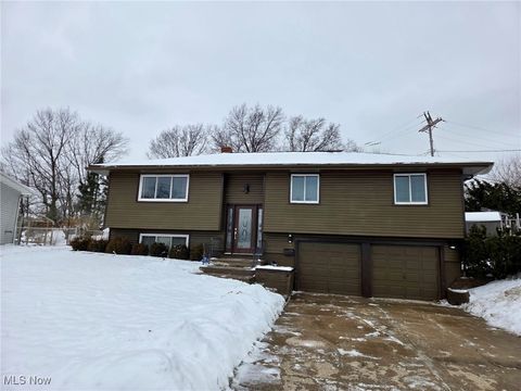 6180 Jamestown Drive Parma OH 44134