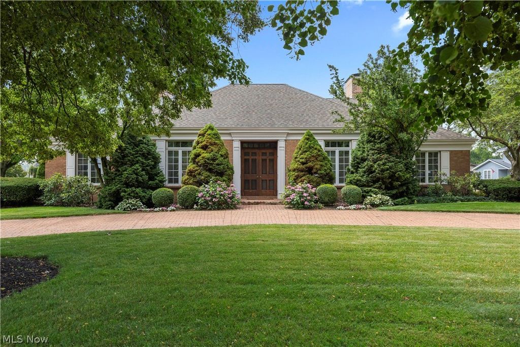 Photo of 1711 Willow Drive, Sandusky, OH 44870 (MLS # 5198527)