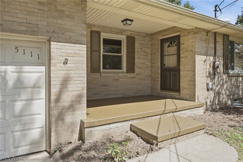 Tiny photo for 5111 Nave Street SW, Canton, OH 44706 (MLS # 5238348)