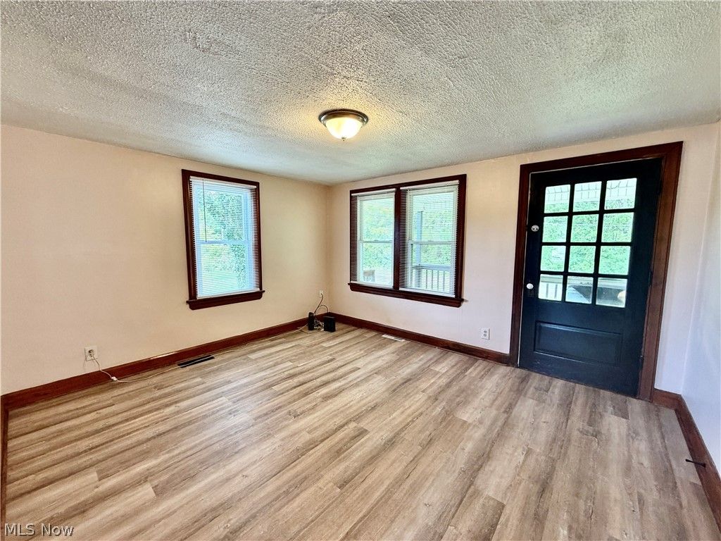 Photo of 1773 Mahoning Road, Deerfield, OH 44411 (MLS # 5212317)