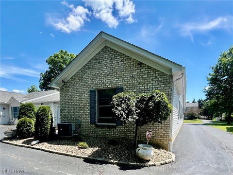 Condo For Sale - 5916 Callaway Circle<br/> Youngstown, OH 44515