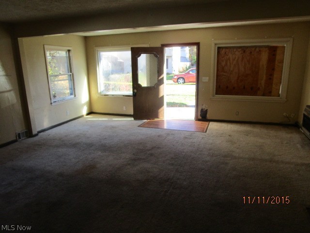 Willobee-On-The-Lake 01 - Residential