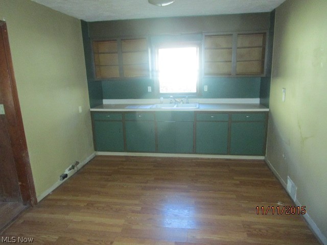 Willobee-On-The-Lake 01 - Residential