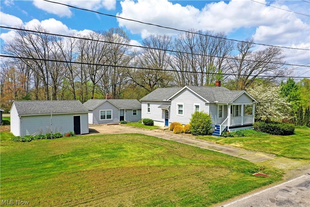 Photo of 406 McDonald Avenue, McDonald, OH 44437 (MLS # 5207806)