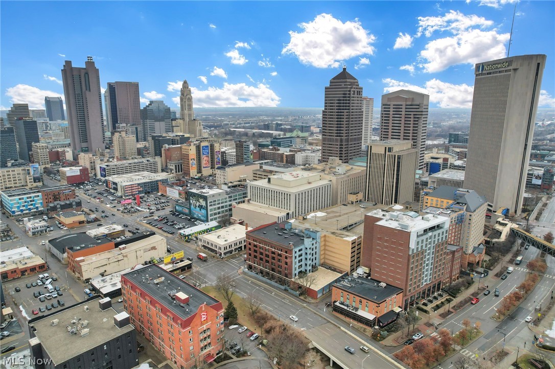 Cityview 03 Condos - Residential