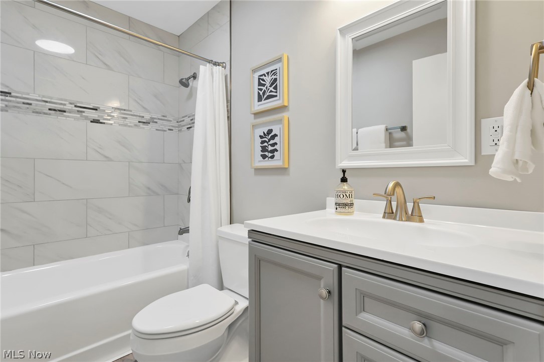 Cityview 03 Condos - Residential