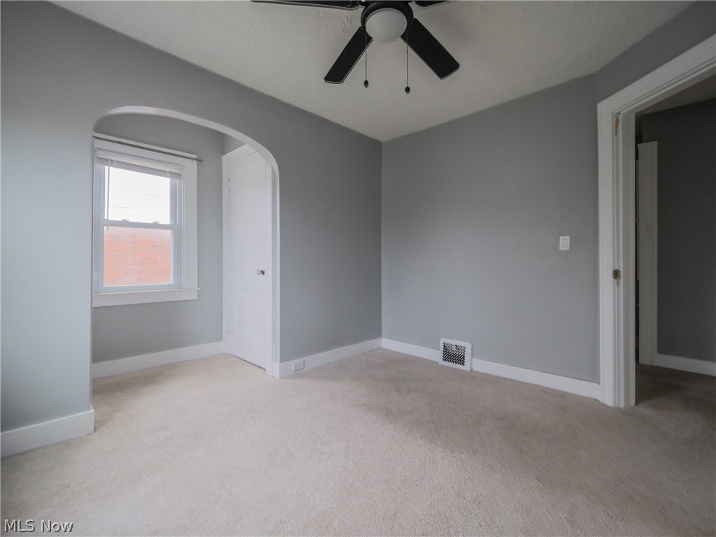 Walter H Tellings Oakmont - Residential