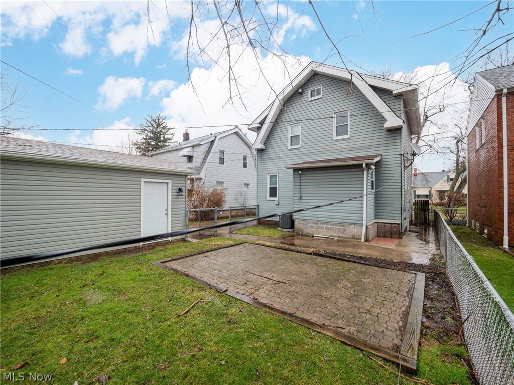 Walter H Tellings Oakmont - Residential