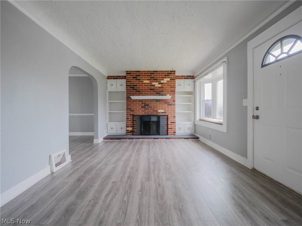 Walter H Tellings Oakmont - Residential