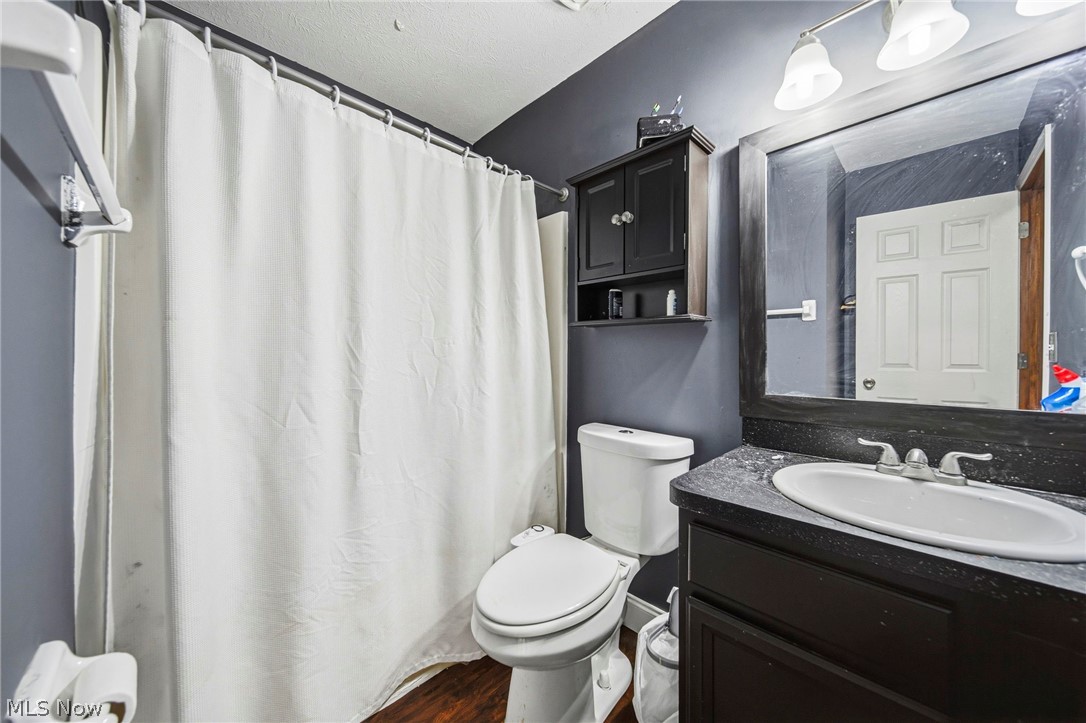 Hobbits Glen - Residential