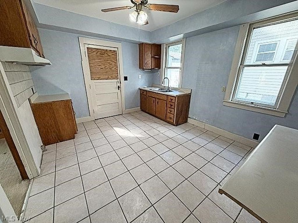 Photo of 89 Harriman Avenue, Bedford, OH 44146 (MLS # 5204986)
