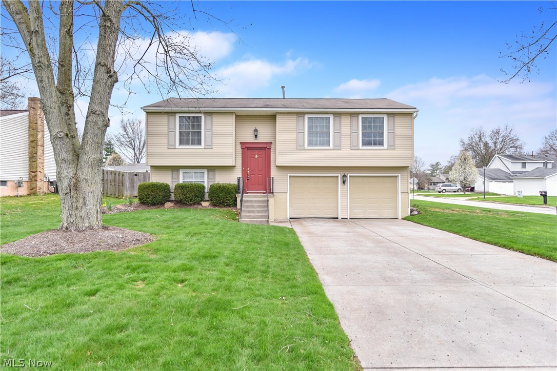 Absolutely Phenomenal 3 Bedroom/2 Full Bath home with Awesome Fenced Backyard. Home Features Include: Awesome Front Living room, Spectacular Updated Kitchen with Breakfast Area, 3 Large Bedrooms, & Updated Bath. Lower Level offers a Family Room/Media Room, Laundry Room, & 2nd Full Bath. An Upper Level Back Deck leads to an Incredibly Private Fenced Backyard. This home has been Designer Decorated and Very Well Maintained. Updates Include: Updated Roof - 2000, Updated Kitchen - 2008, Updated hot Water Tank - 2016, Updated Electric - 2016, & a Fresh Coat Of Paint.