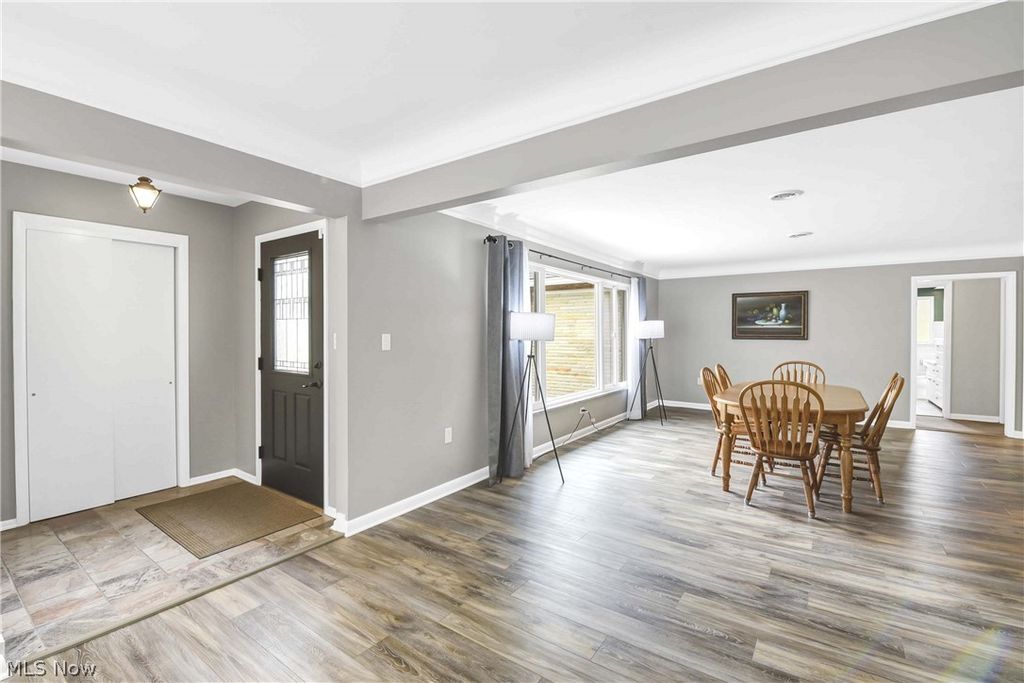 Photo of 3596 Canterbury Road, Westlake, OH 44145 (MLS # 5204513)