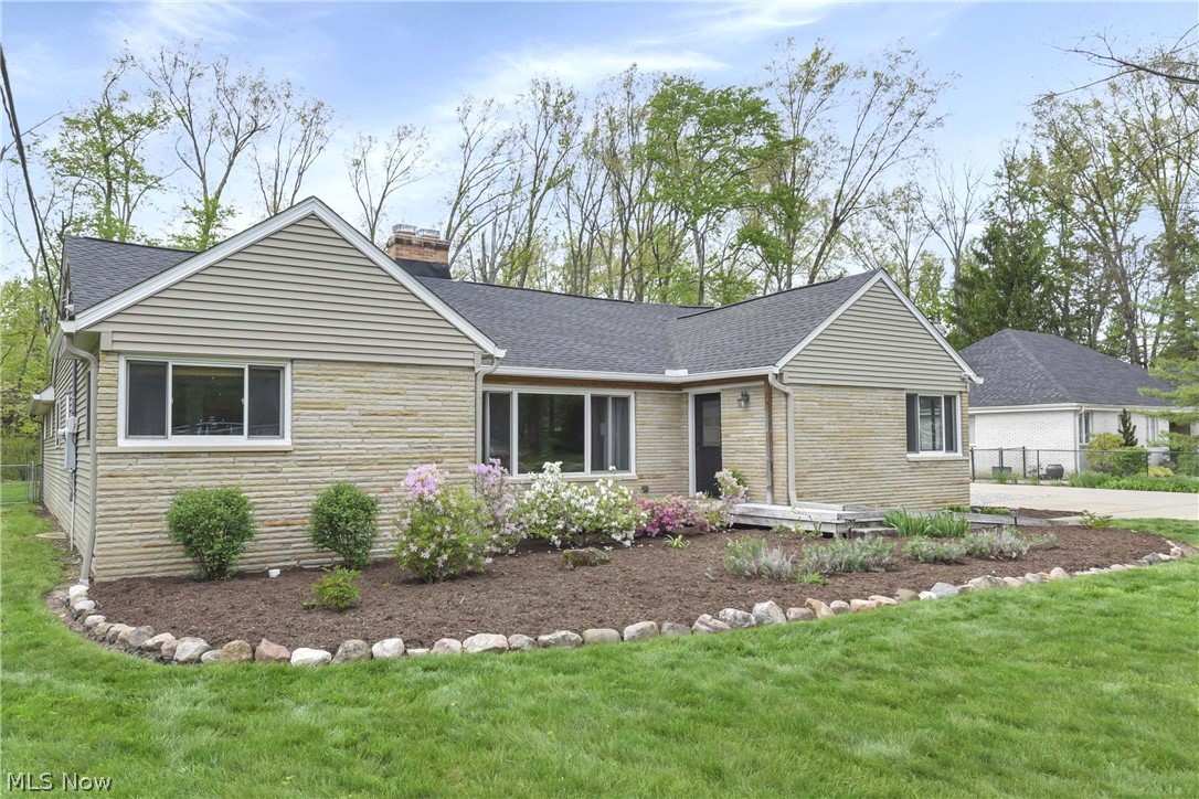 3596 Canterbury Road