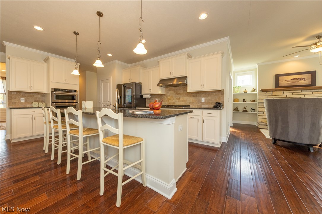 Clubside Manor Condo - Residential