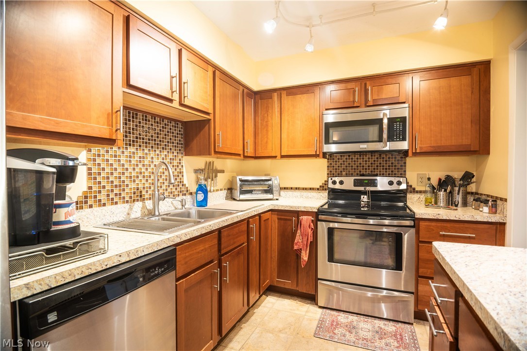 Lockwood Ridge Condo Prcl 2 - Residential