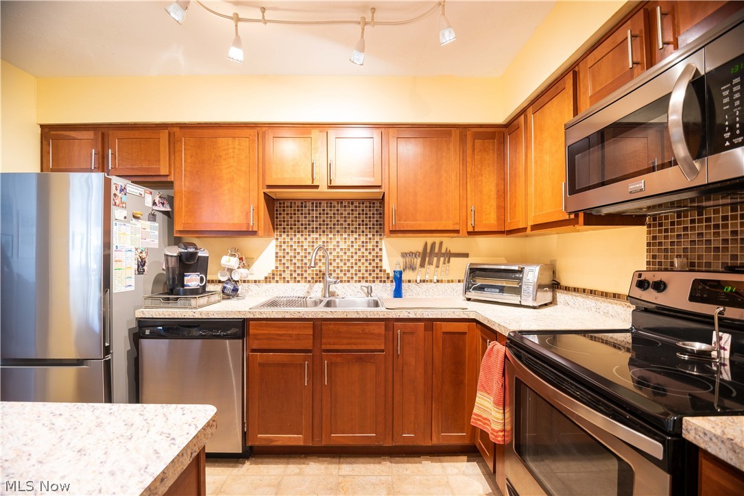 Lockwood Ridge Condo Prcl 2 - Residential