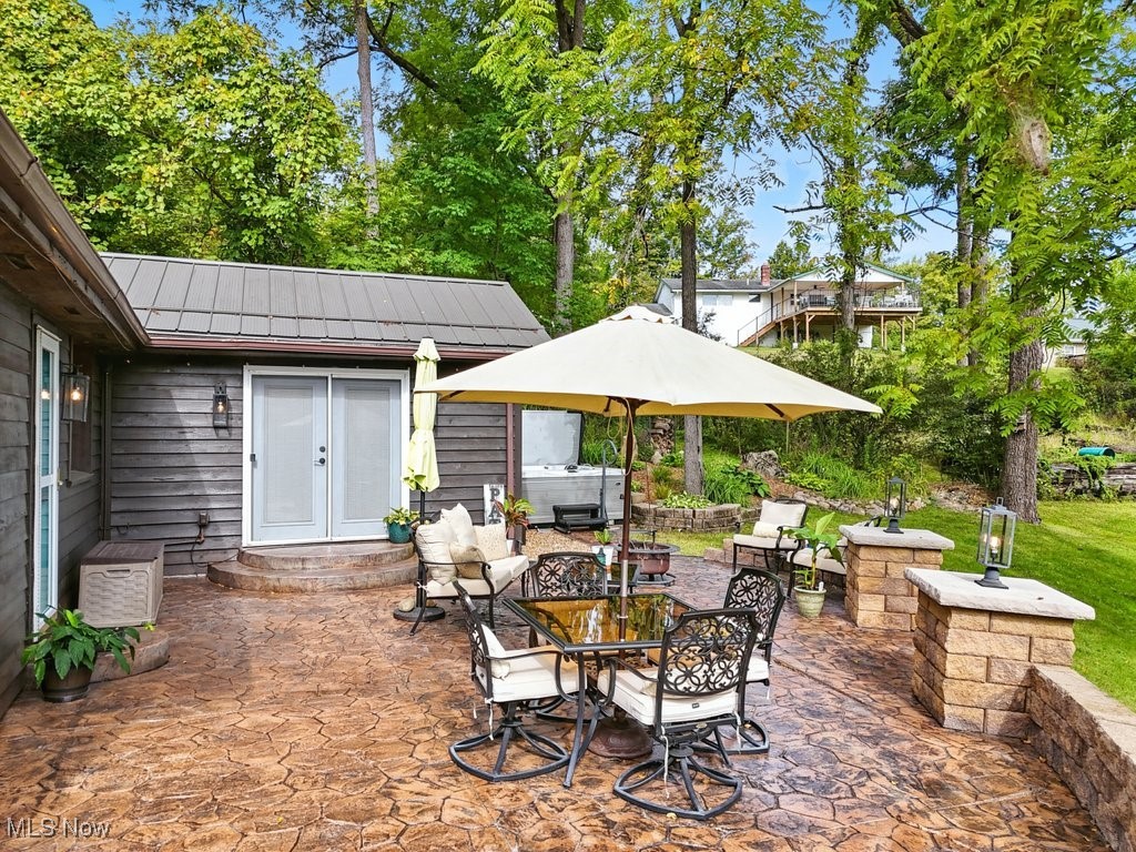 Burton, Ohio 44021, United States, 3 Bedrooms Bedrooms, ,2 BathroomsBathrooms,Residential,Active,240060