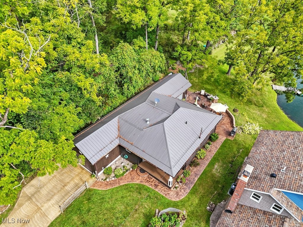 Burton, Ohio 44021, United States, 3 Bedrooms Bedrooms, ,2 BathroomsBathrooms,Residential,Active,240060