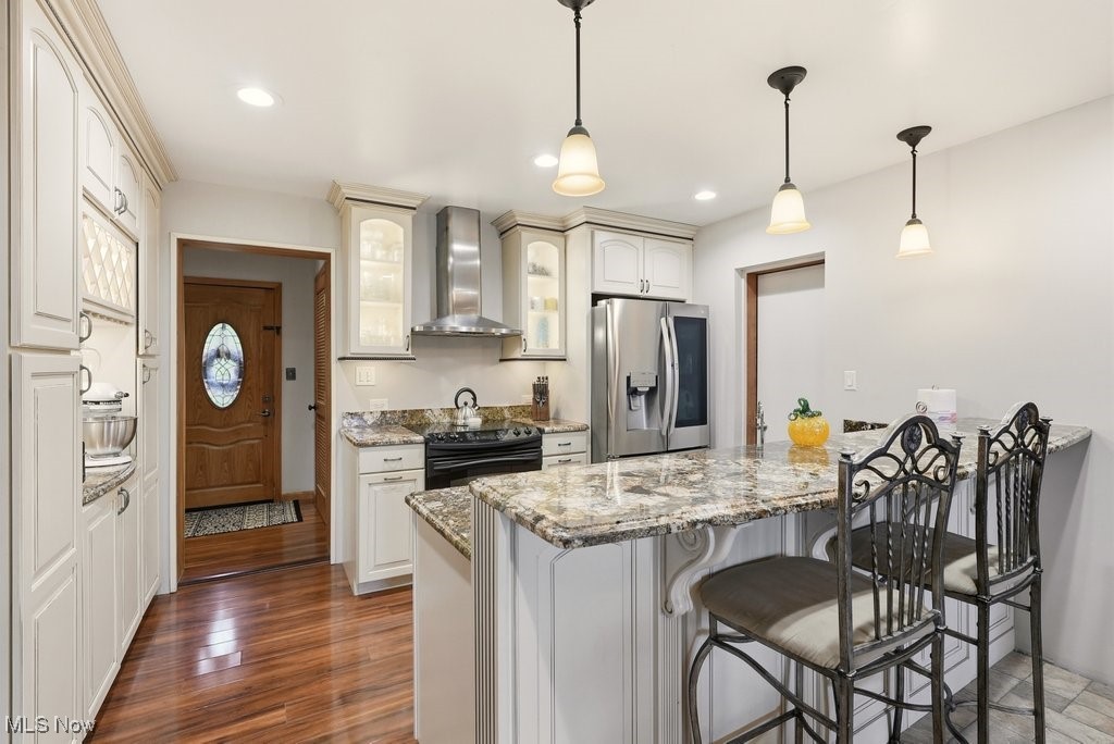 Burton, Ohio 44021, United States, 3 Bedrooms Bedrooms, ,2 BathroomsBathrooms,Residential,Active,240060