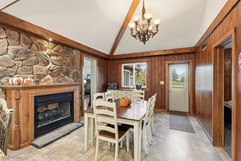 Burton, Ohio 44021, United States, 3 Bedrooms Bedrooms, ,2 BathroomsBathrooms,Residential,Active,240060