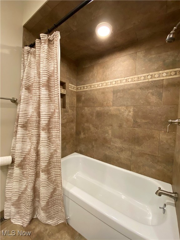 8506 Tanglewood Trail, Chagrin Falls, Ohio image 21