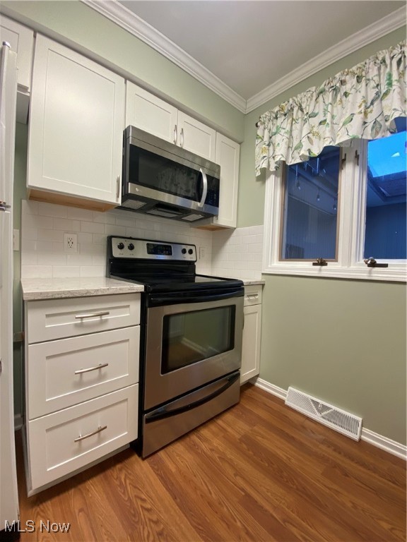 8506 Tanglewood Trail, Chagrin Falls, Ohio image 13
