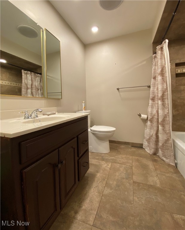 8506 Tanglewood Trail, Chagrin Falls, Ohio image 20