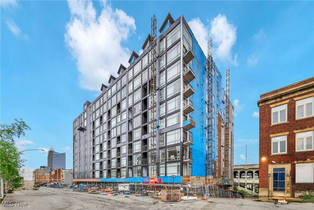 Photo of 2222 Detroit Avenue #517, Cleveland, OH 44113 (MLS # 5163072)