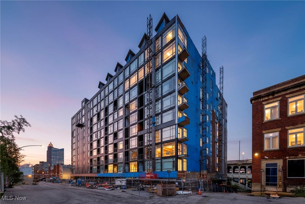 Photo of 2222 Detroit Avenue #517, Cleveland, OH 44113 (MLS # 5163072)