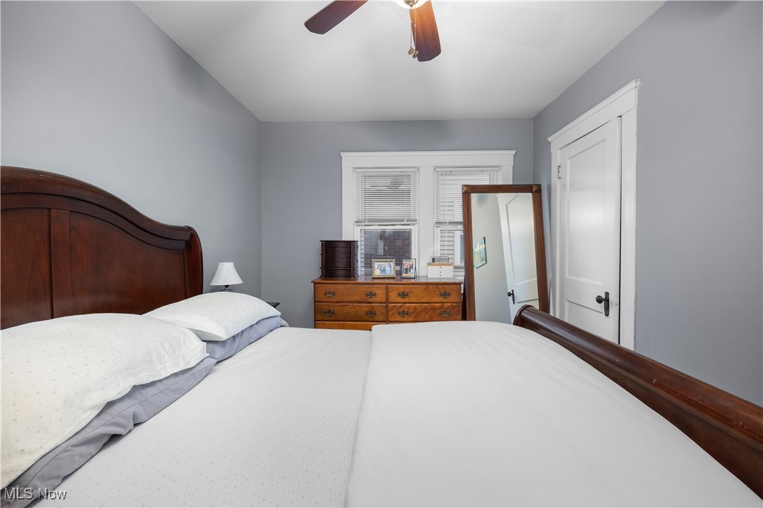 1240 French Avenue, Lakewood, Ohio image 22