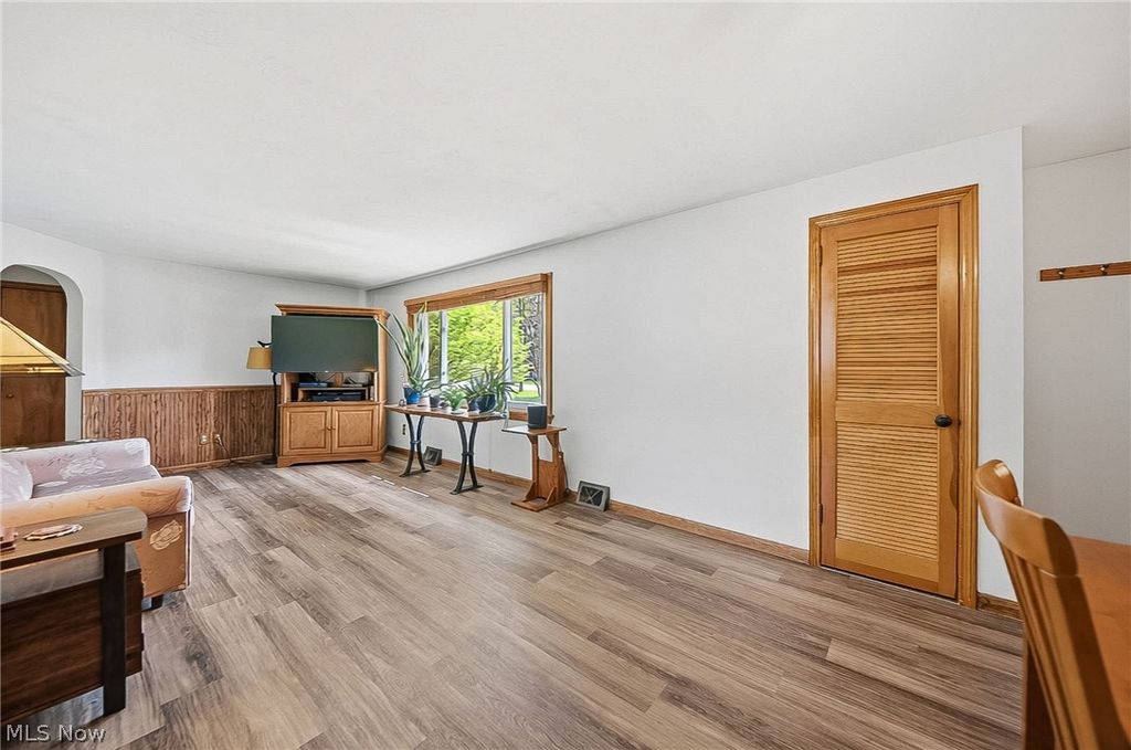 Photo of 10129 E River RD Road, Elyria, OH 44035 (MLS # 5204439)