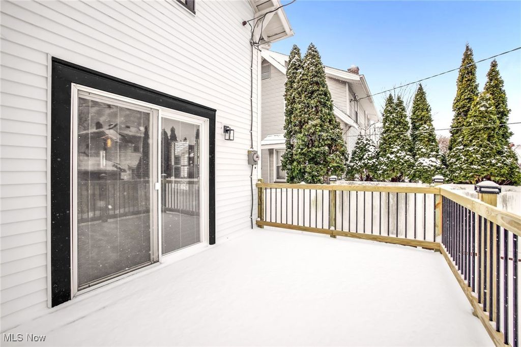 Photo of 1008 Yale Avenue NE, Massillon, OH 44646 (MLS # 5179081)