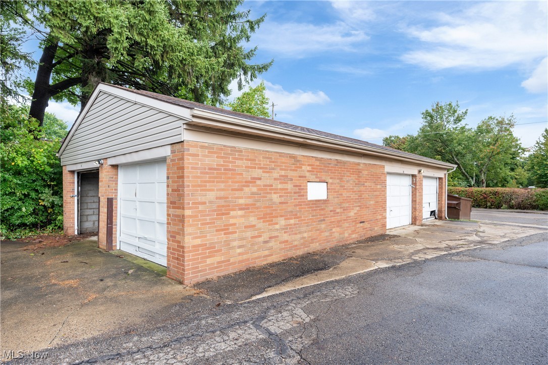 Canton City - Commercial Sale