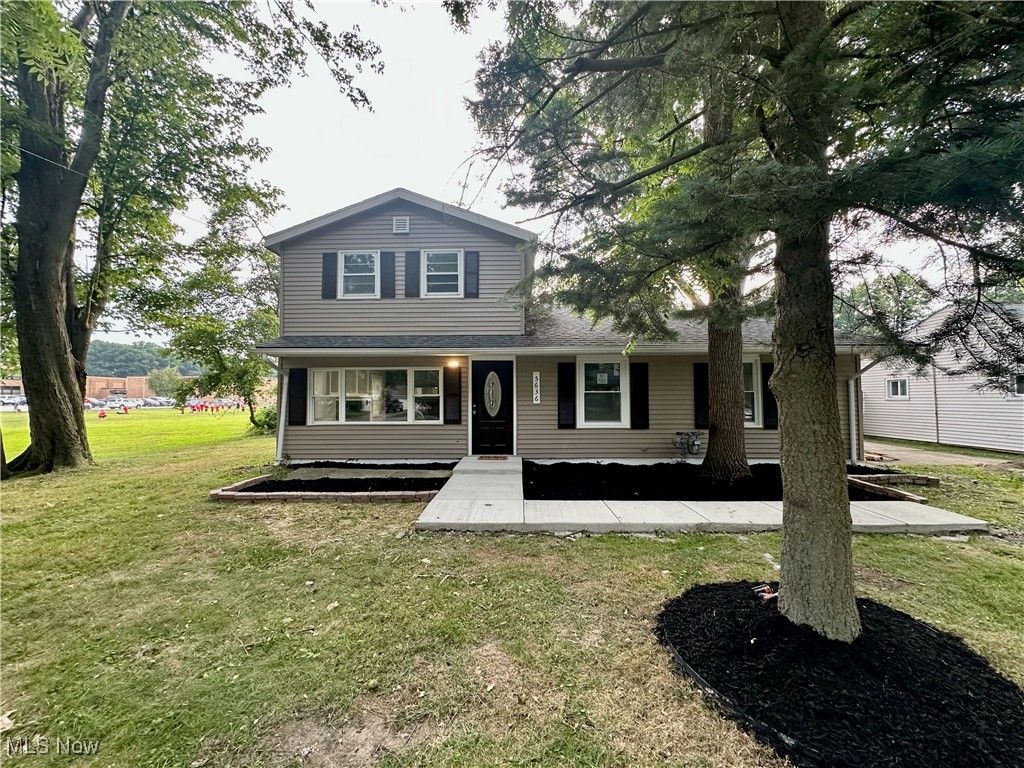 Photo of 5636 Hopkins Road, Mentor, OH 44060 (MLS # 5176022)