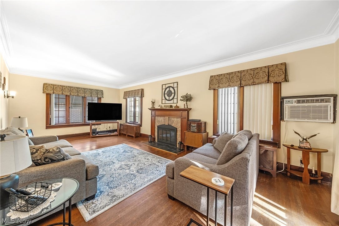 221 Raff Road NW